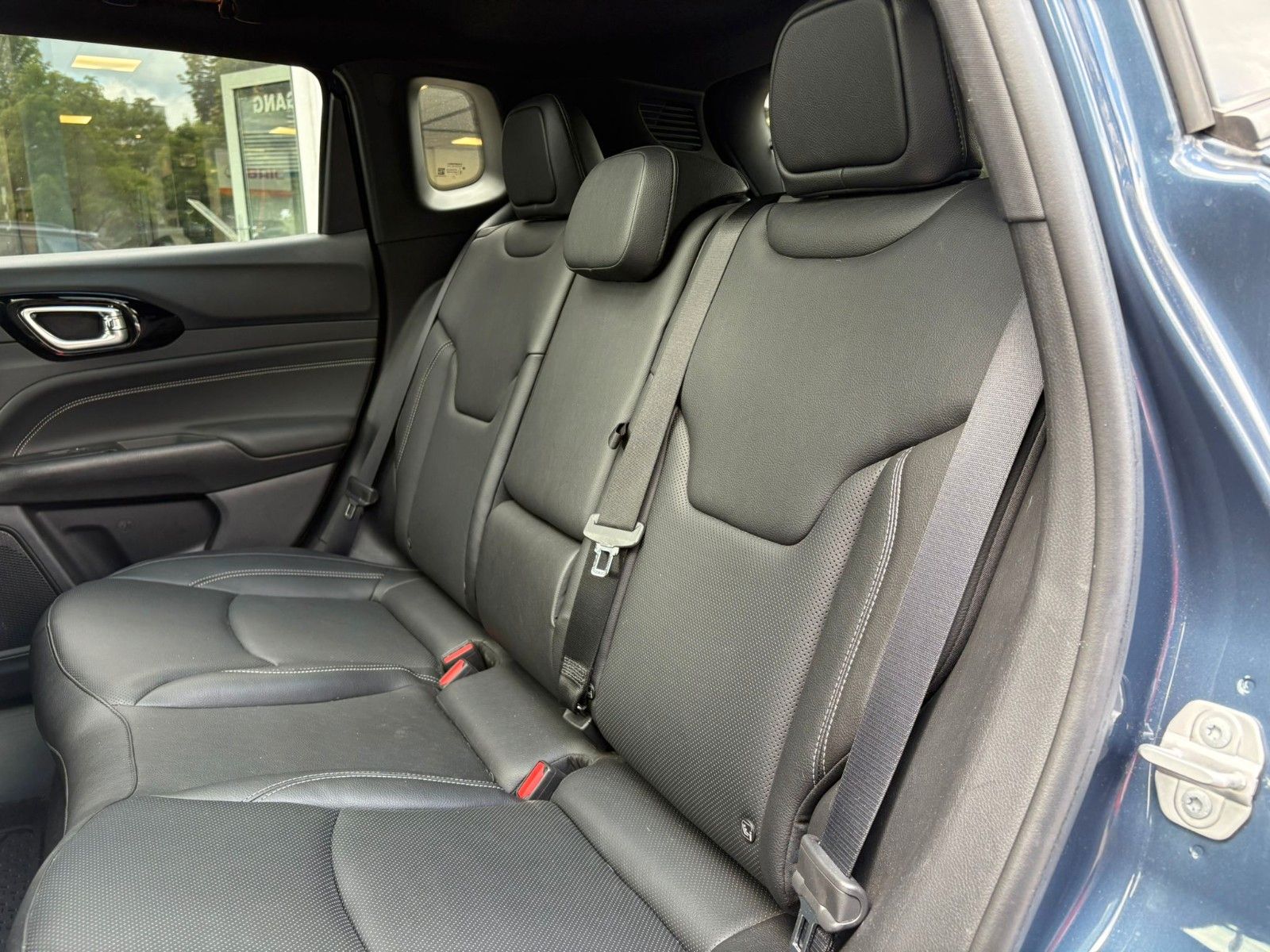 Jeep Compass S Plug-In Allrad Schiebedach, Leder,AHK