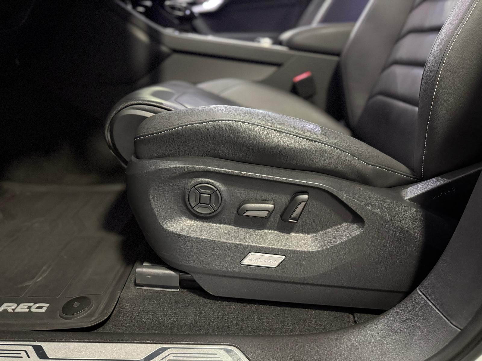 Volkswagen Touareg Elegance 4Motion - Samsaru's Car Outlet
