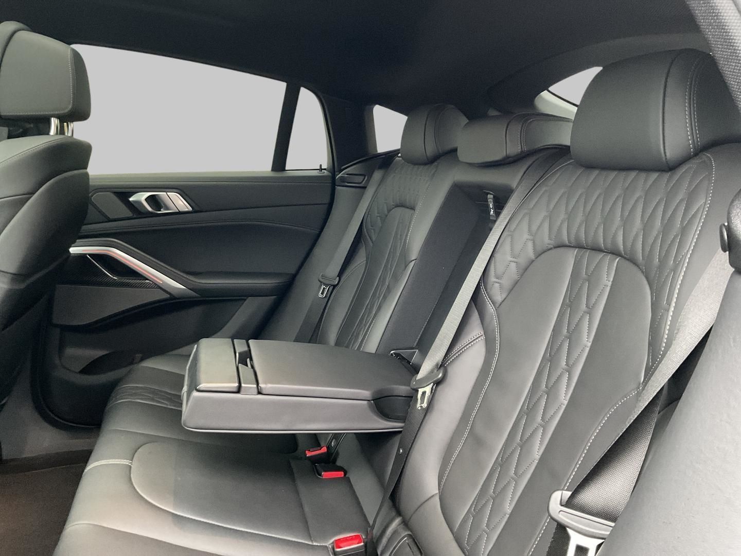 BMW X6 xDrive 40d M Sportpaket AHK HUD Pano Luftfede