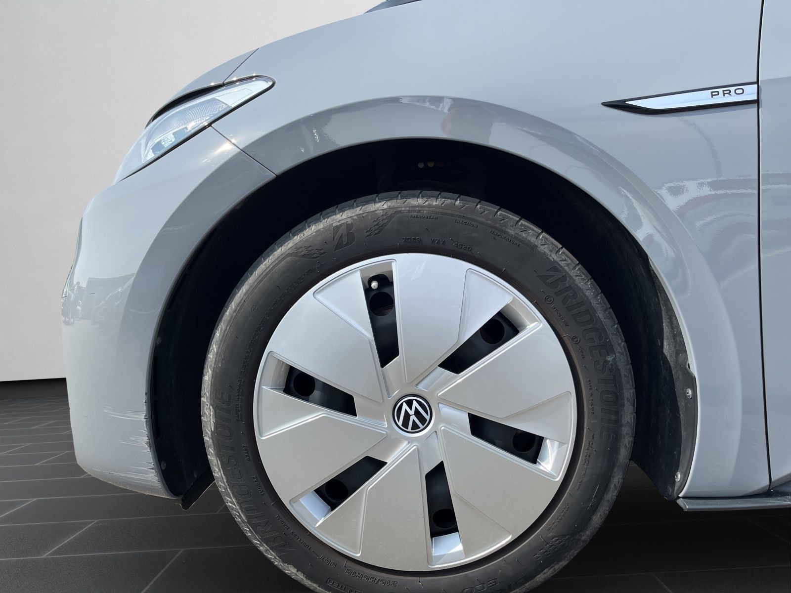 Volkswagen ID.3 Pro Performance - Samsaru's Car Outlet