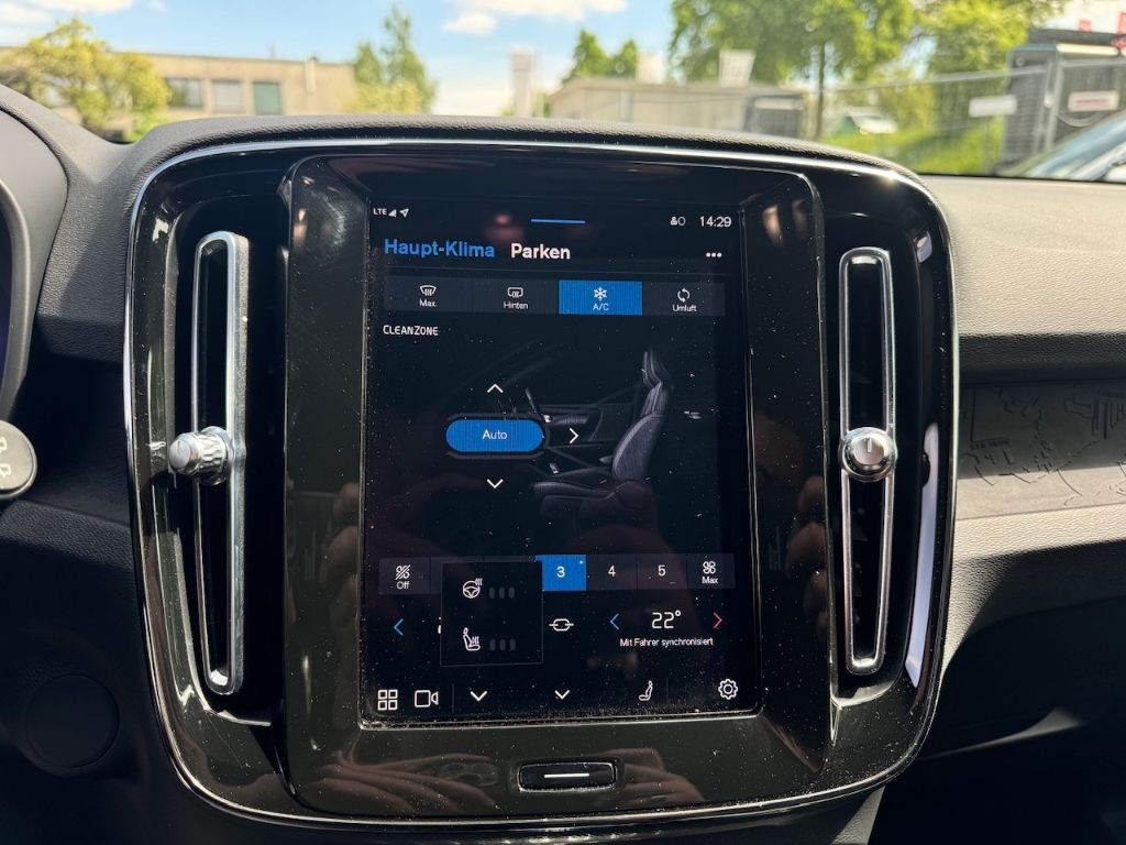 Volvo XC40 Plus (EX40) Recharge Pure Electric StandHZG