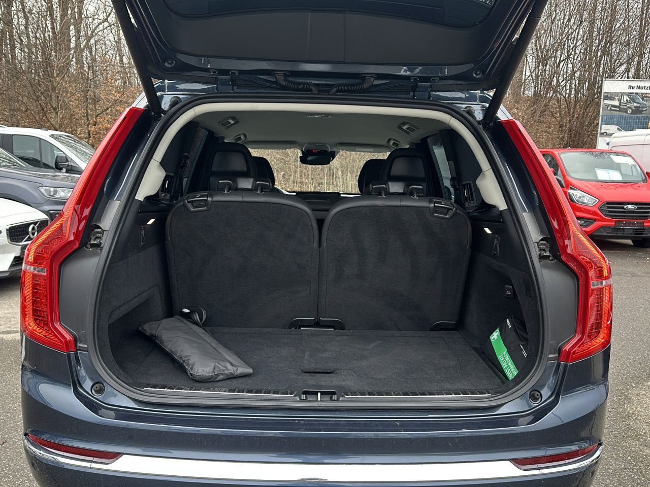 Volvo XC 90 Inscription Expression Recharge Plug-In - Samsaru's Car Outlet