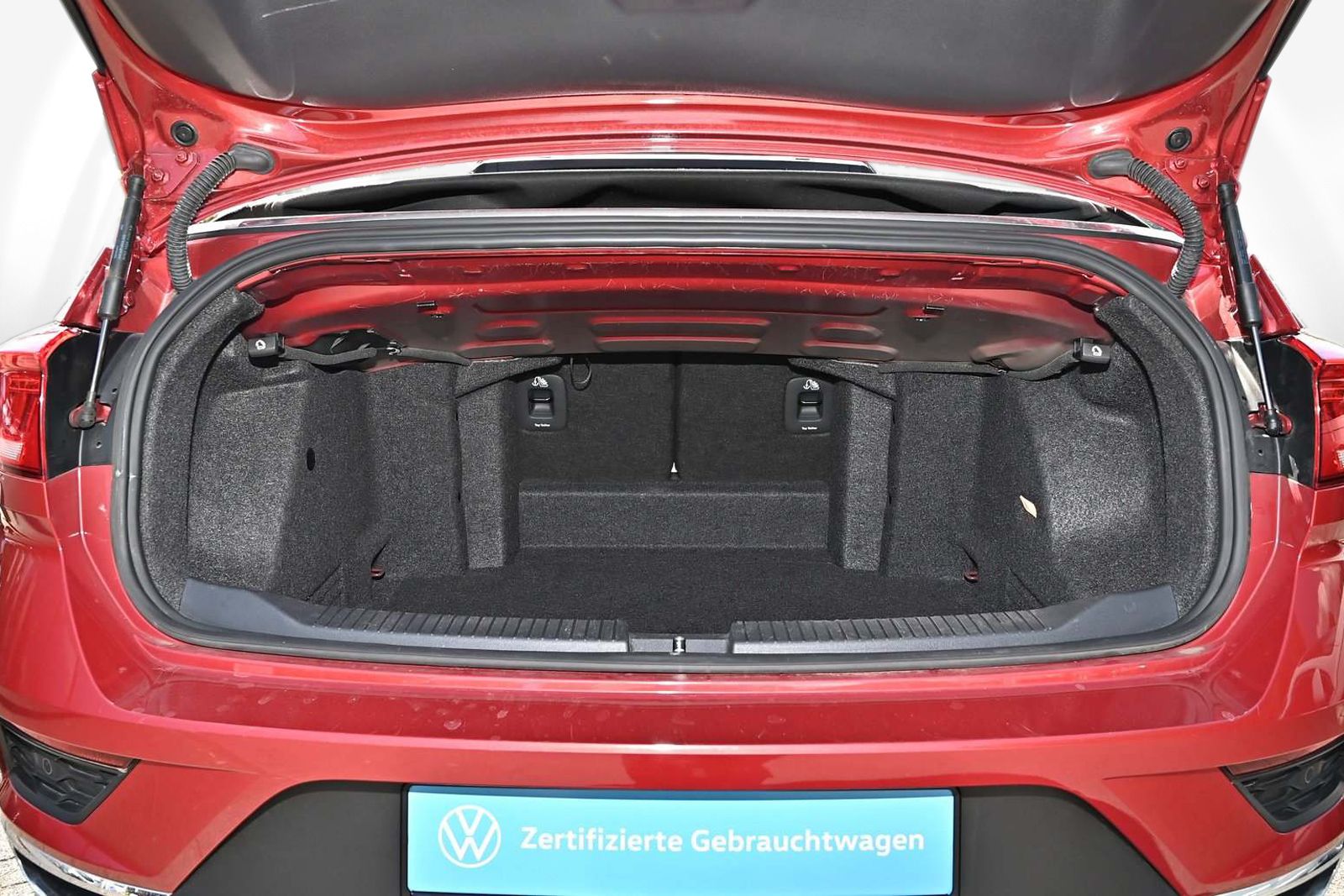 Volkswagen T-Roc Style - Samsaru's Car Outlet