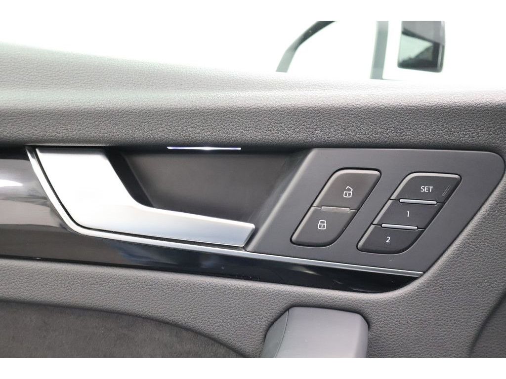 Audi Q5 Sportback 55 TFSI e quattro S line S tronic,N