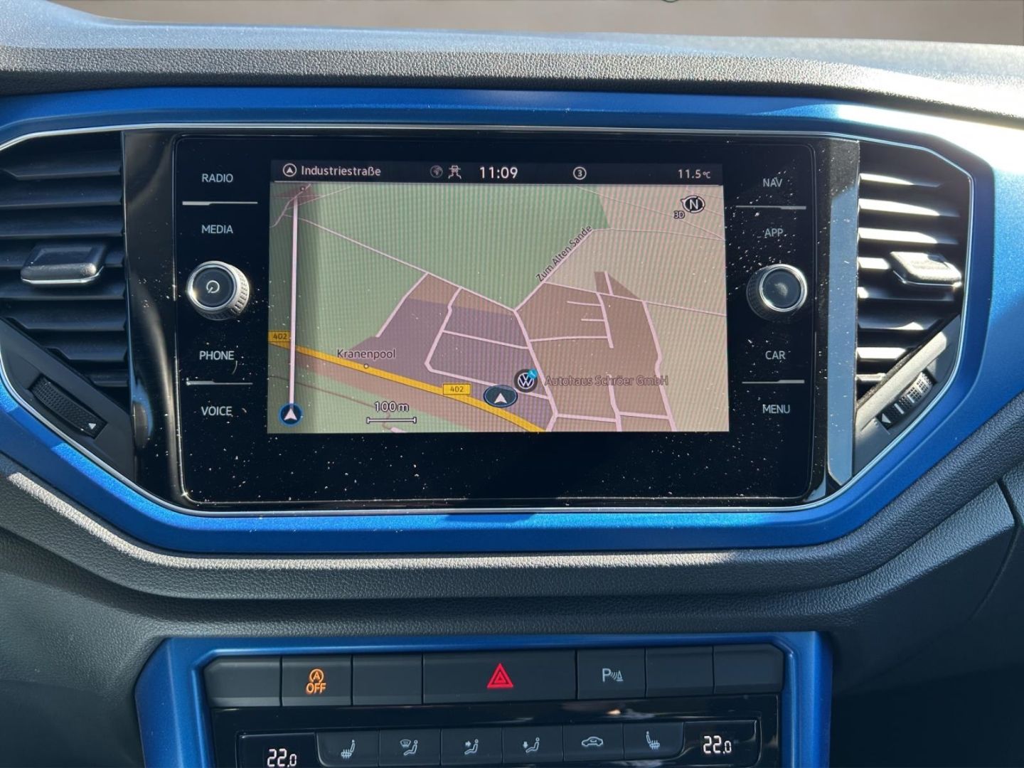 Volkswagen T-Roc Style 1.5 TSI DSG - Samsaru's Car Outlet