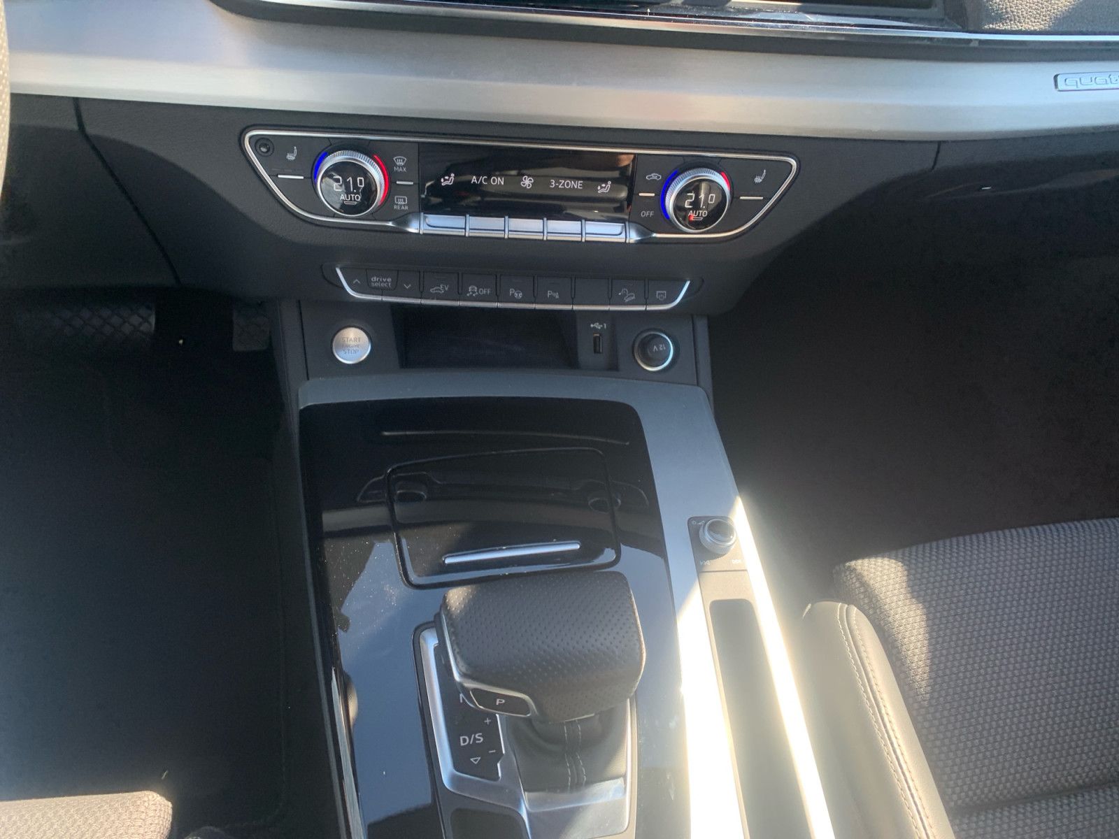Audi Q5 50TFSIe S line qu S-trc HuD AHK ACC Cam