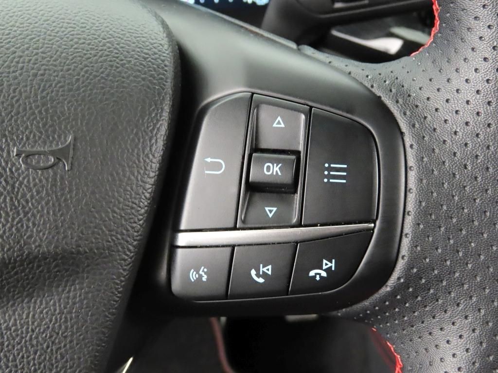 Ford Focus Turnier 1.5 EcoBlue Aut ST-Line X iACC+SHZ
