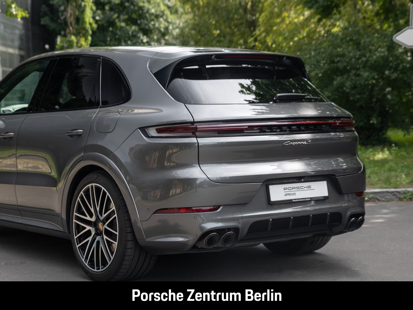 Porsche Cayenne S E-Hybrid Burmester Luftfederung