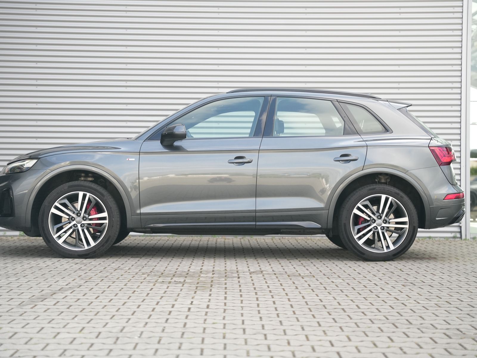 Audi Q5 40 TDI quattro S line - Samsaru's Car Outlet