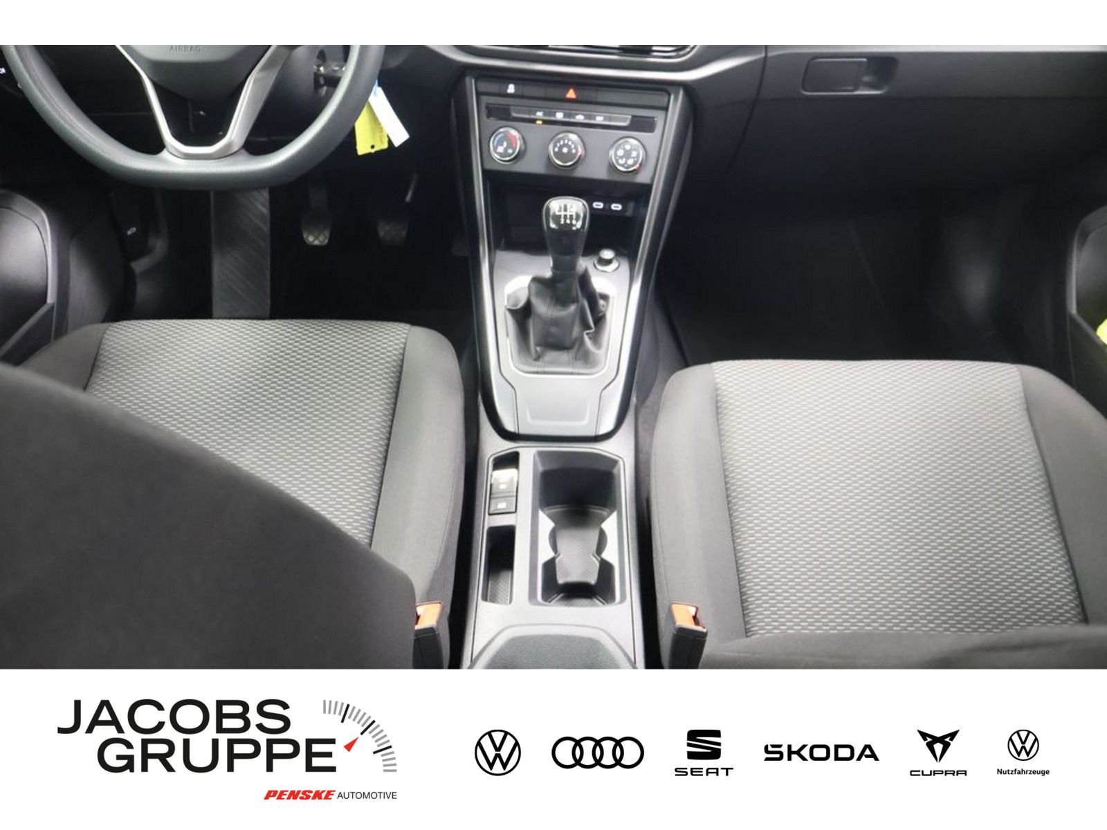 Volkswagen T-Roc 1.0 TSI - Samsaru's Car Outlet