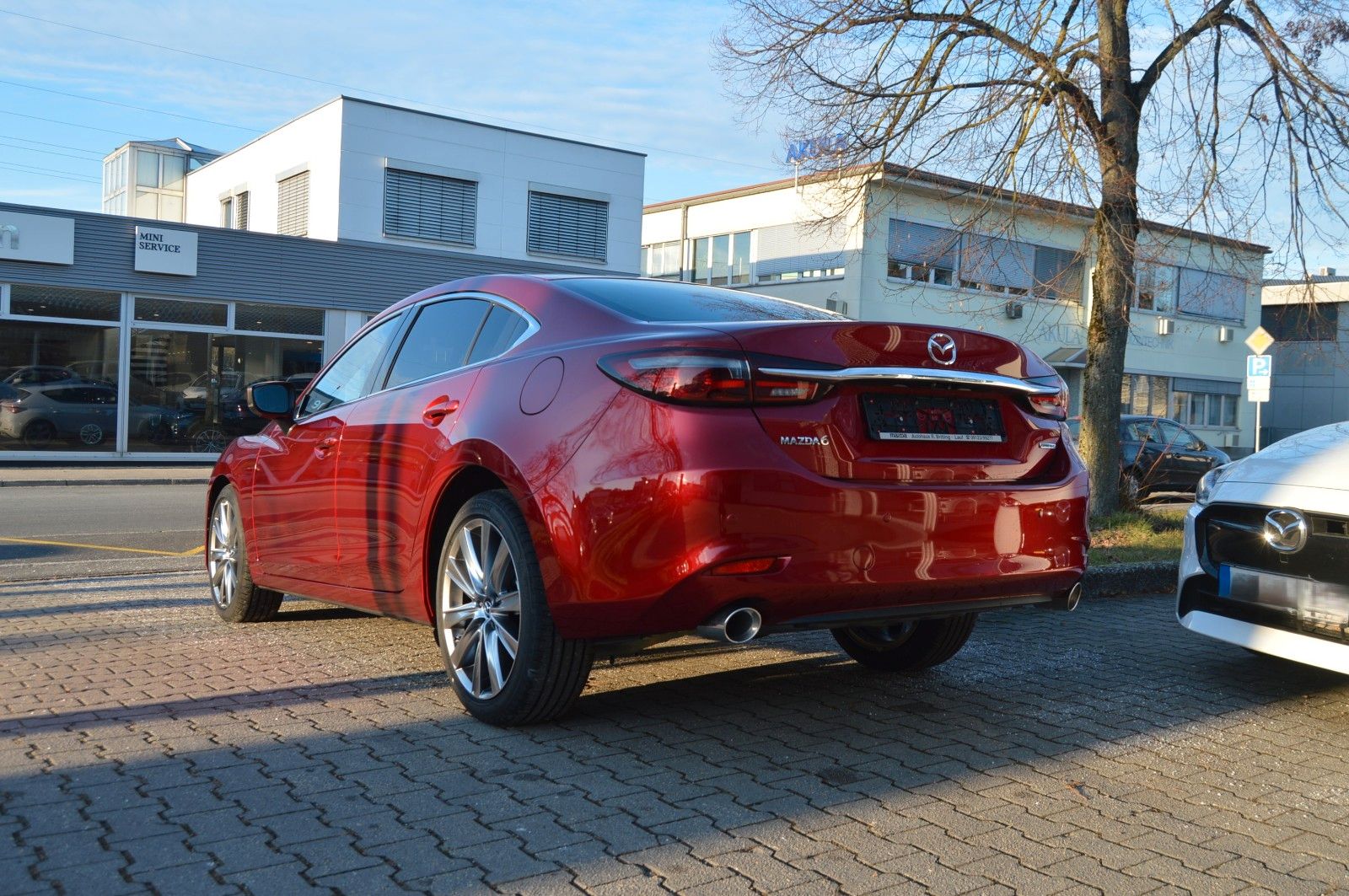 Mazda 6 Limousine Benzin 194PS 6AG Exclusive-Line Navi