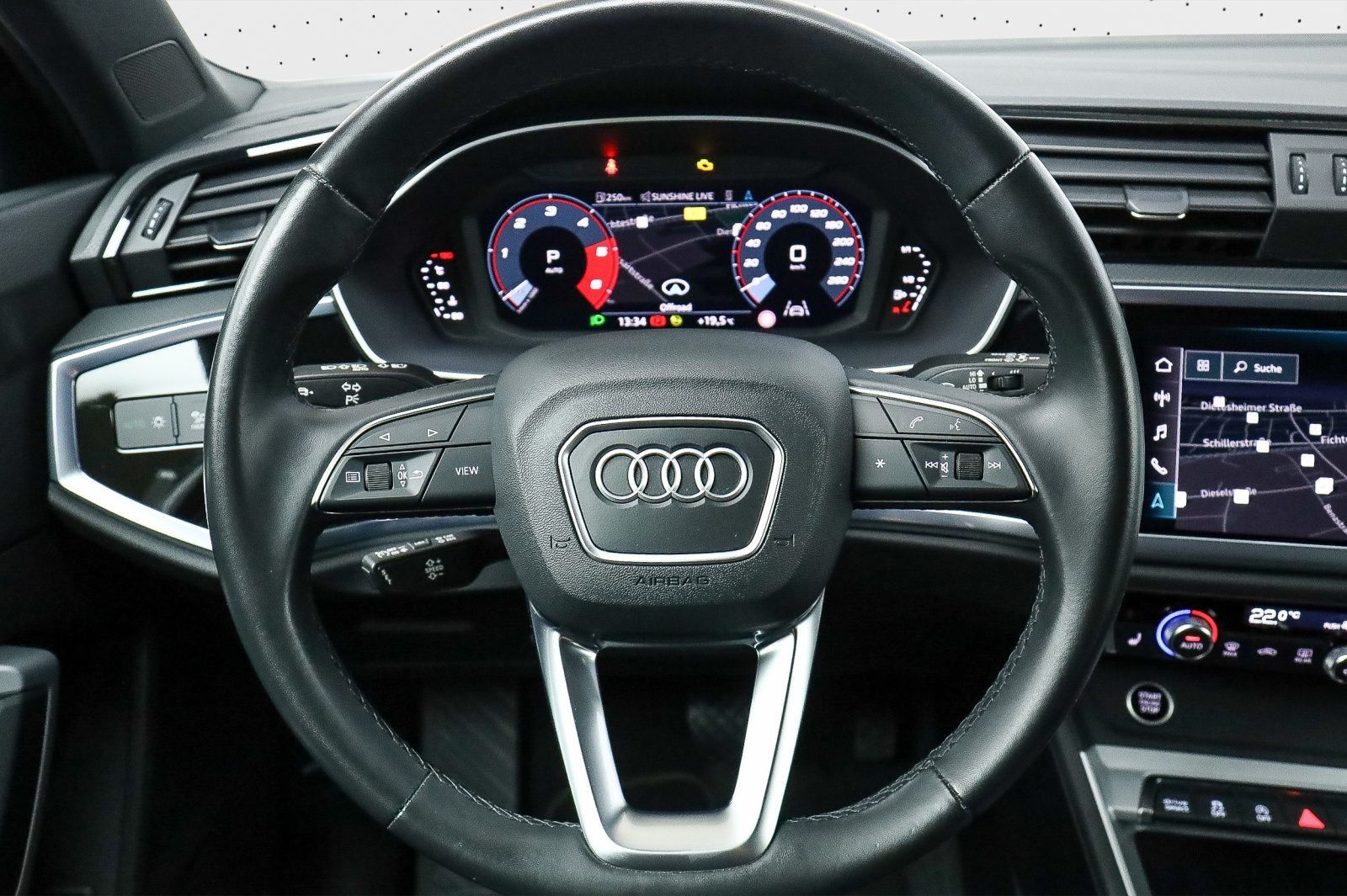 Audi Q3 S line 40 TDI quattro - Samsaru's Car Outlet