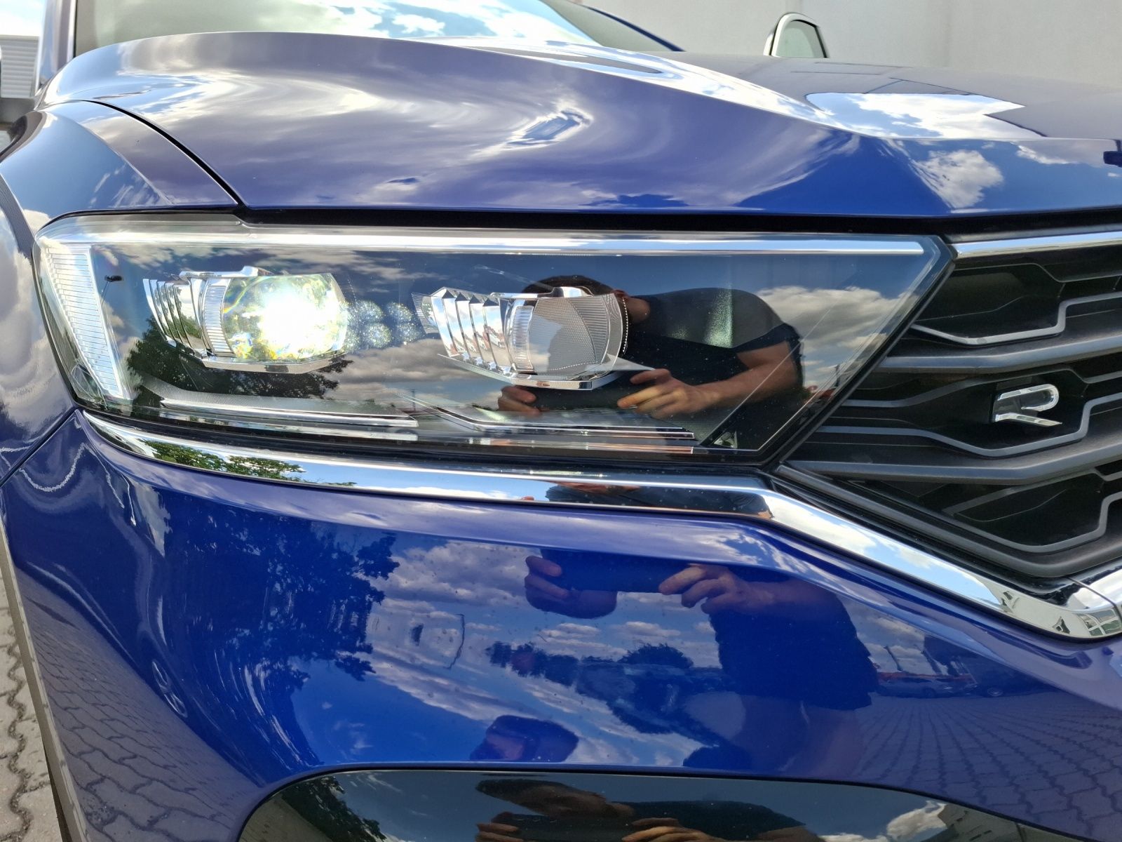 Volkswagen T-Roc R DSG 4M - Samsaru's Car Outlet