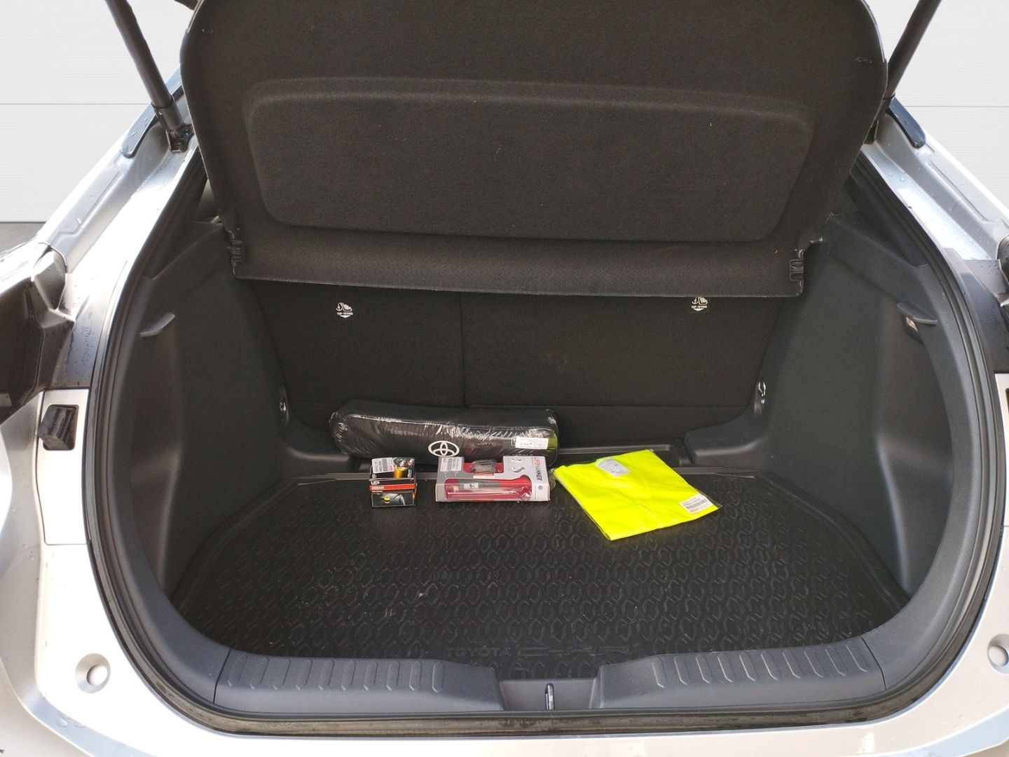 Toyota C-HR Hybrid Team D 1,8-l Technik-P Navi LED ACC