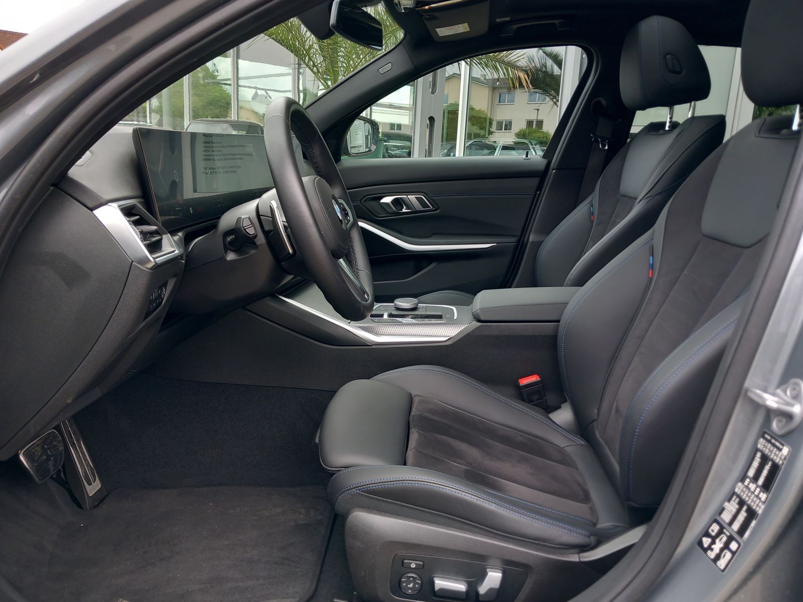 BMW 320d xDrive MSport - Samsaru's Car Outlet