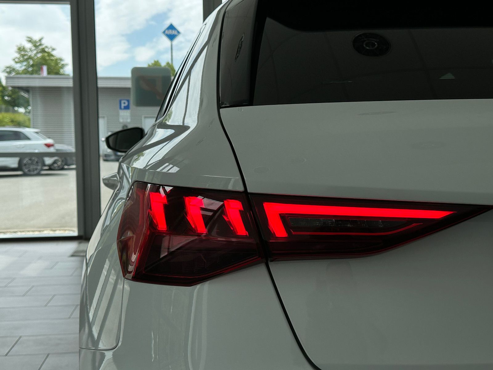 Audi A3 Sportback 35 TFSI S LINE EDT. - Samsaru's Car Outlet