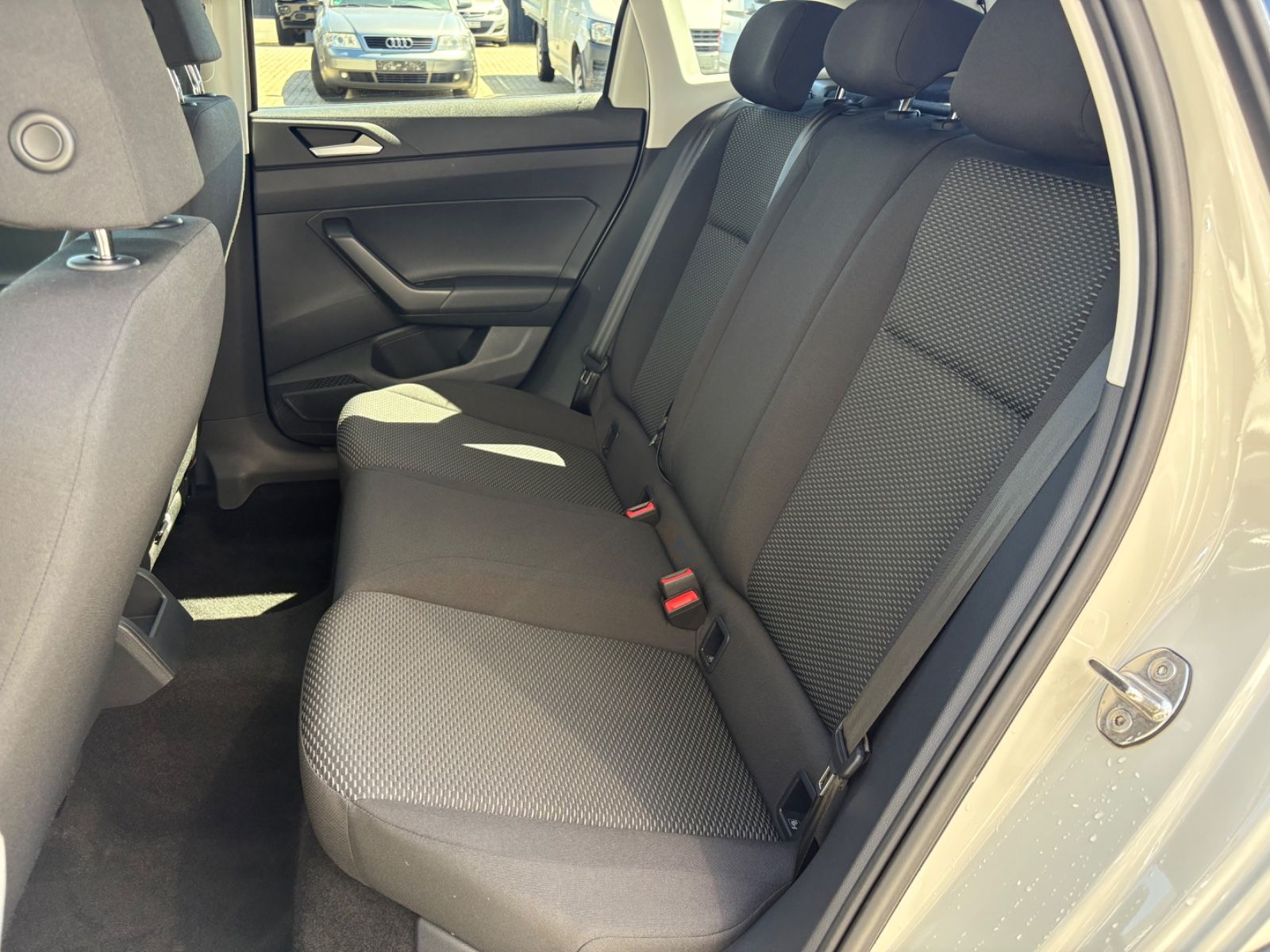 Volkswagen Taigo - Samsaru's Car Outlet