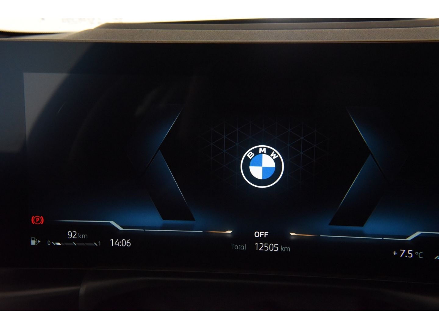 BMW 320 i Touring M Sport Pro Driving Assistant Prof