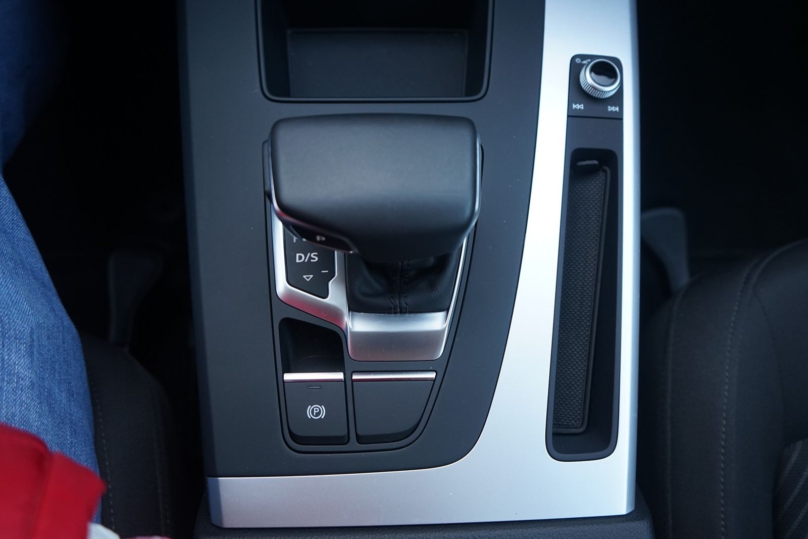 Audi Q5 40 2.0 TDI quattro - Samsaru's Car Outlet