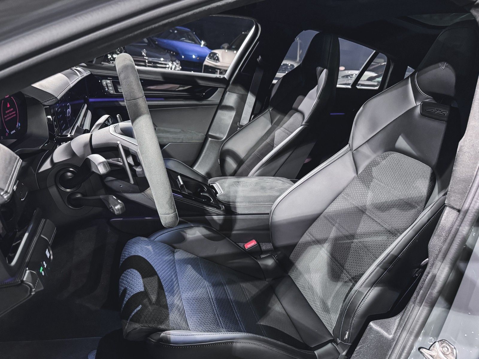 Porsche Panamera GTS Matrix+Carbon+InnoDrive+Standheiz.