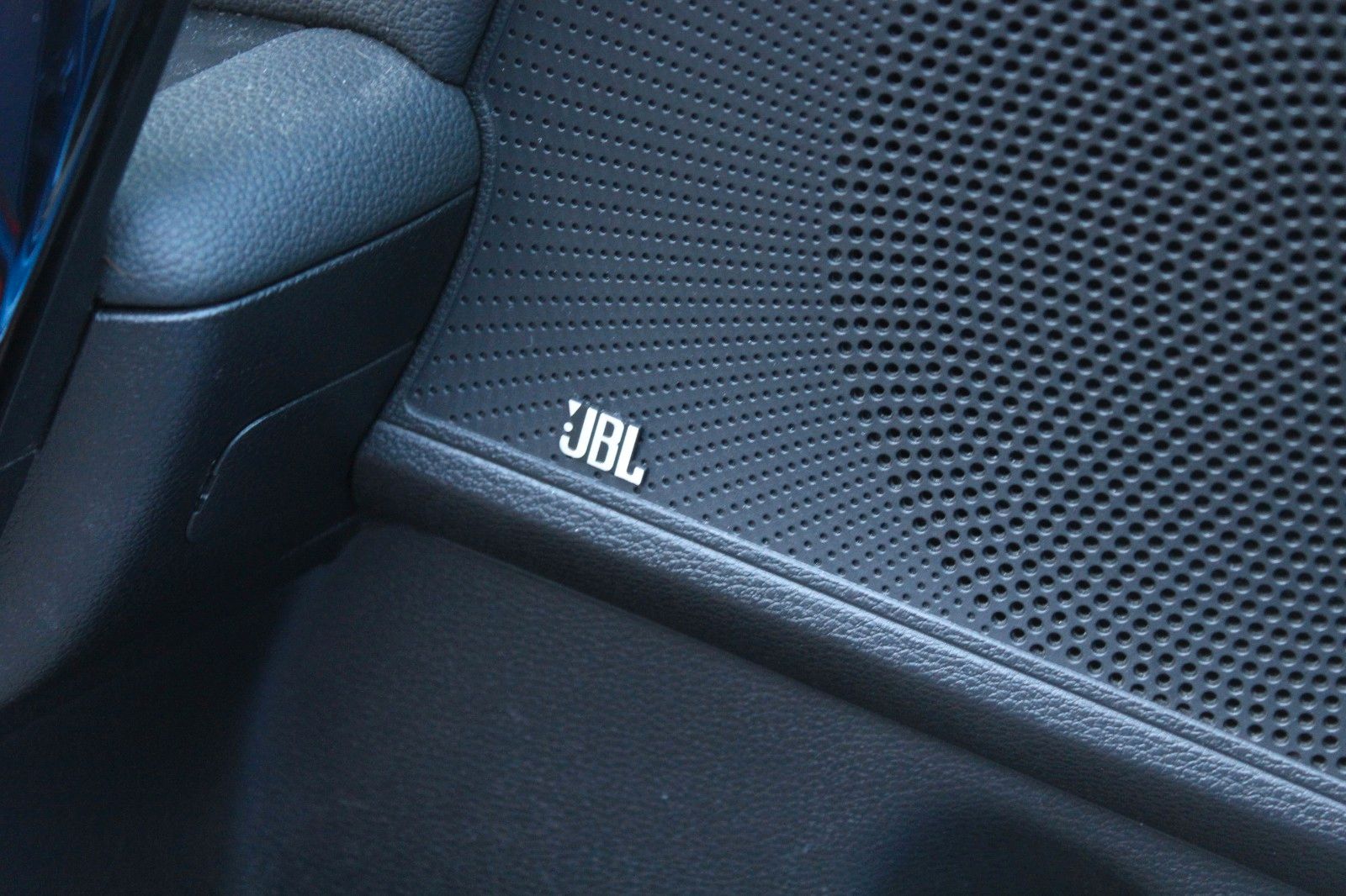 Kia cee'd GT - Samsaru's Car Outlet