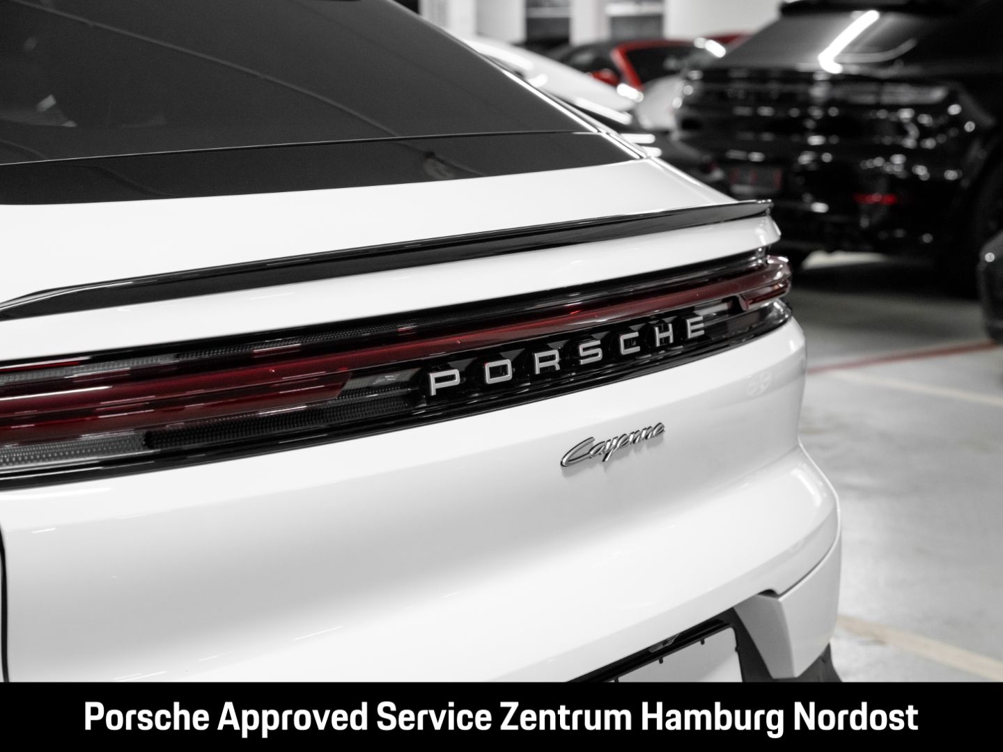 Porsche Cayenne E-Hybrid Coupe PASM BOSE InnoDrive 360°
