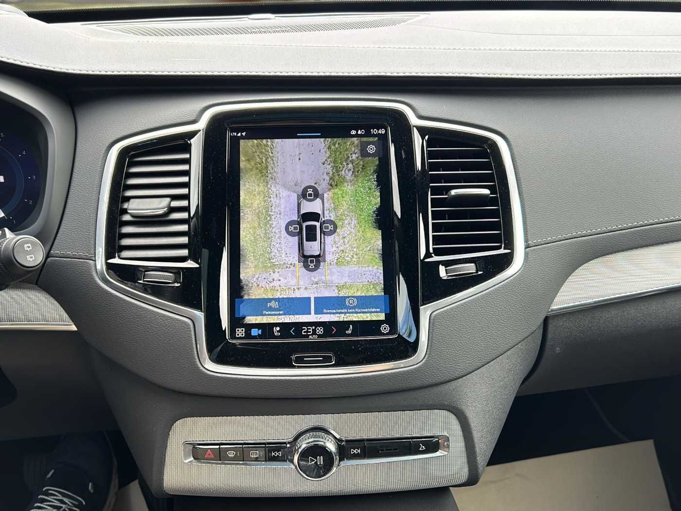 Volvo XC 90 Ultimate Bright AWD - Samsaru's Car Outlet
