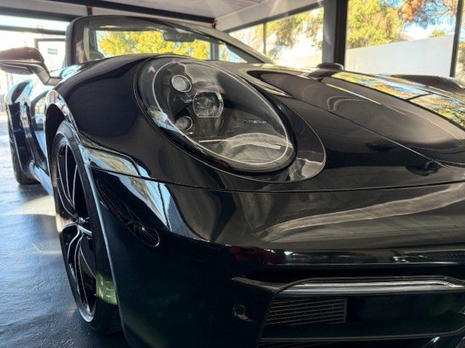 Porsche 992 Carrera S Cabrio - Samsaru's Car Outlet