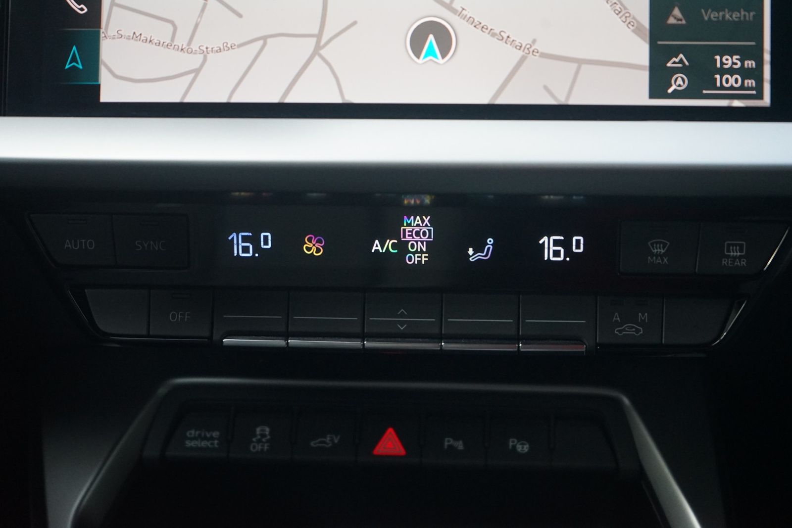 Audi A3 Sportback 45 TFSI e S-line Klimaaut. LED Navi