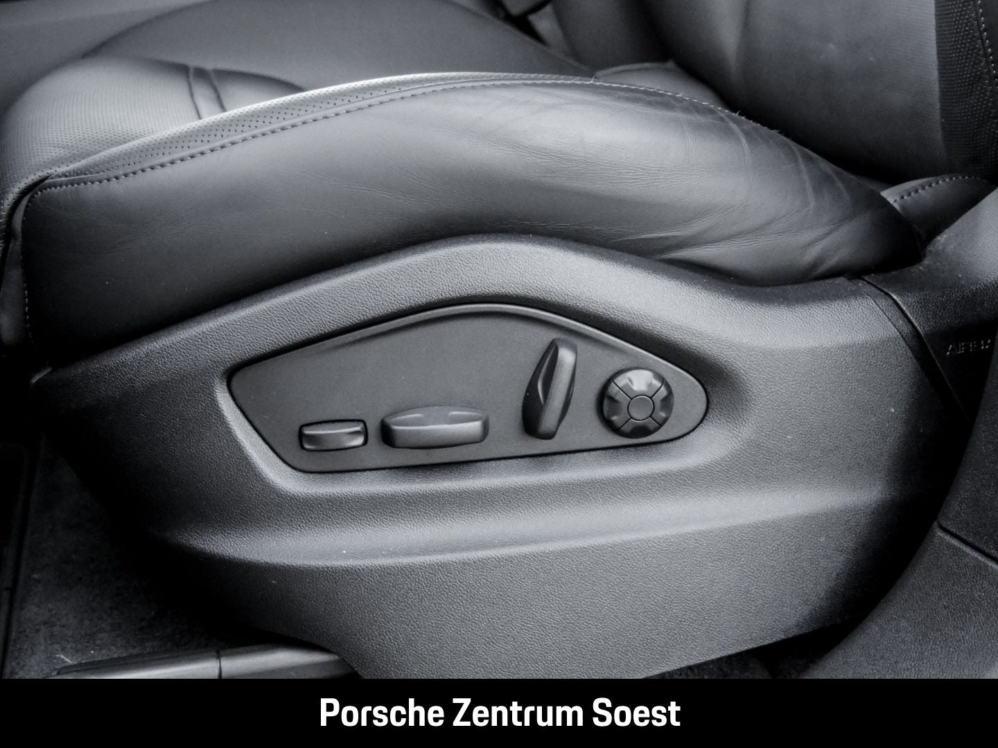 Porsche Cayenne S Coupe/Matrix LED/ BOSE/ 22 Zoll Räder