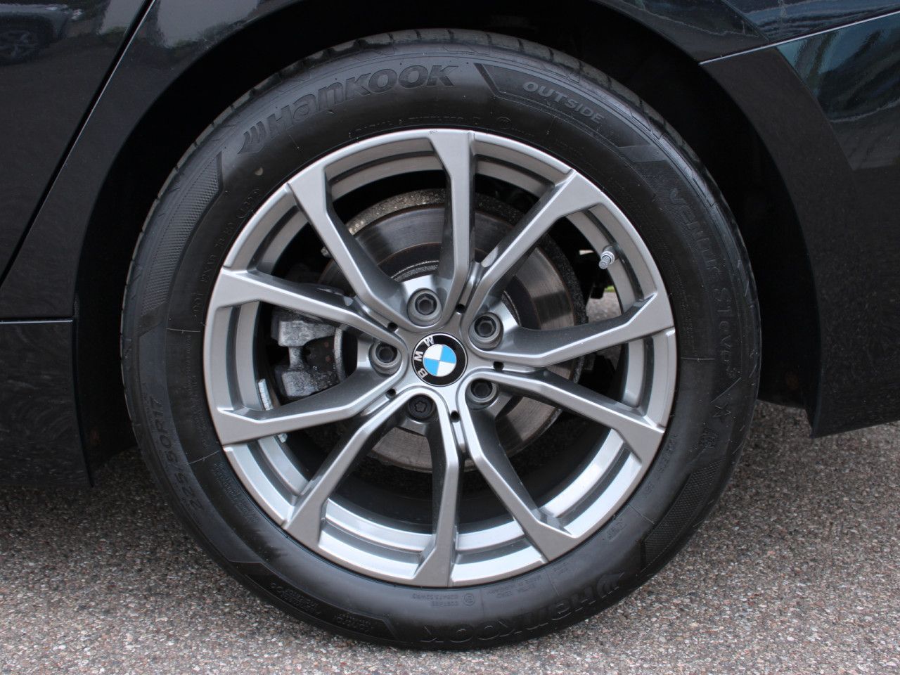 BMW 320d T.Sport - Samsaru's Car Outlet
