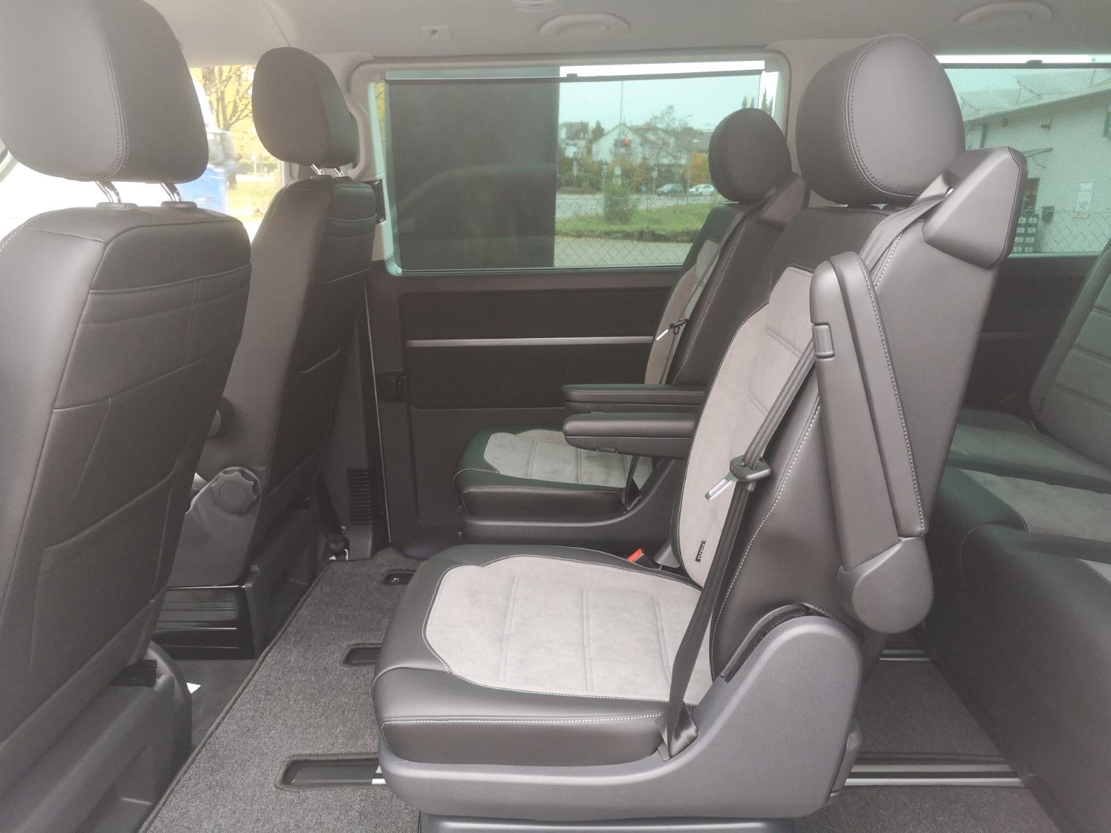 Volkswagen T6.1 Multi Gen 6 2.0 TDI DSG - Samsaru's Car Outlet
