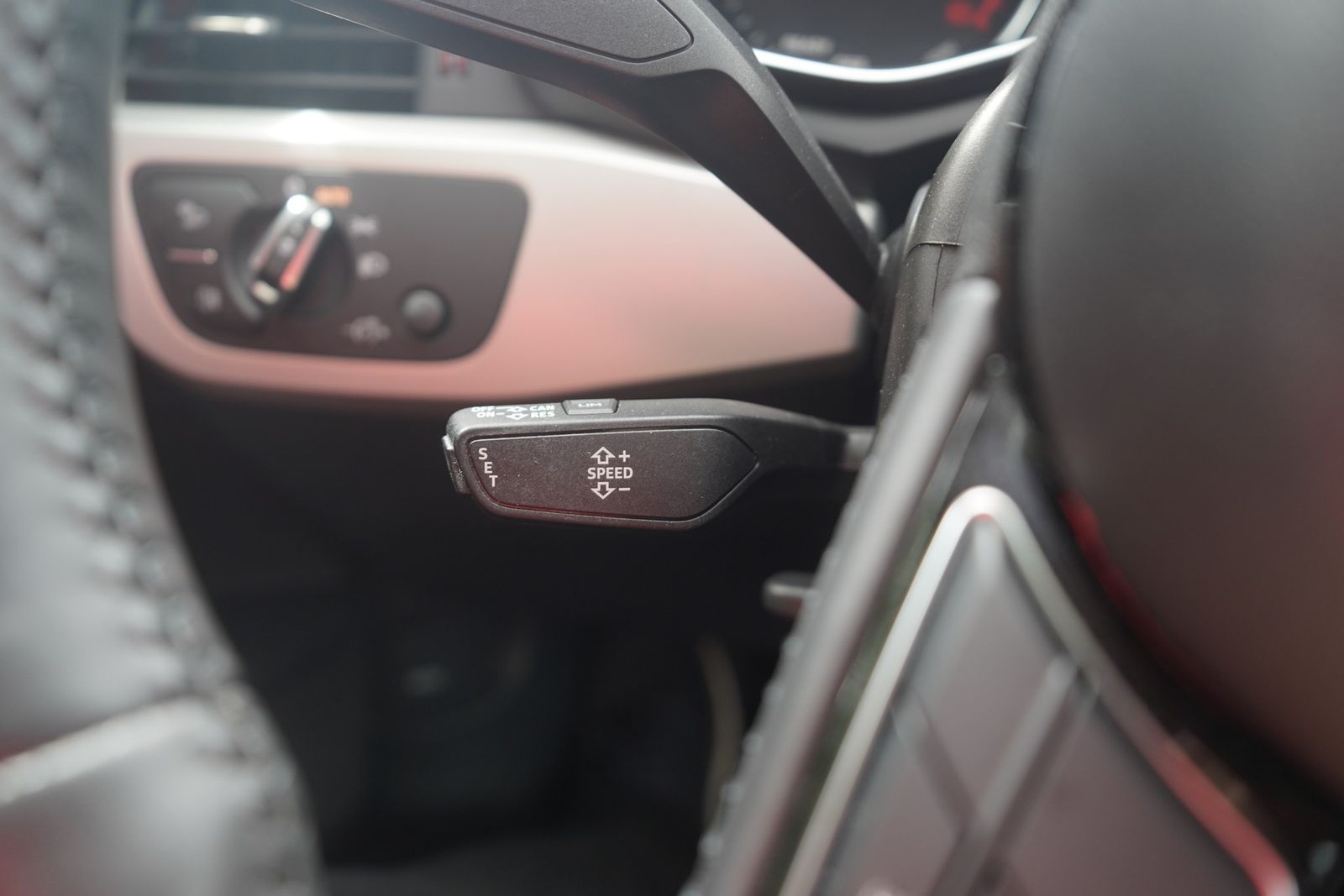 Audi A4 2.0 TDI Avant - Samsaru's Car Outlet