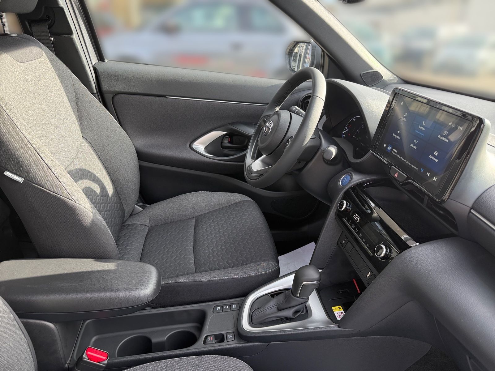 Toyota Yaris Cross 5-Türer Team Deutschland 1,5-l-VVT-i