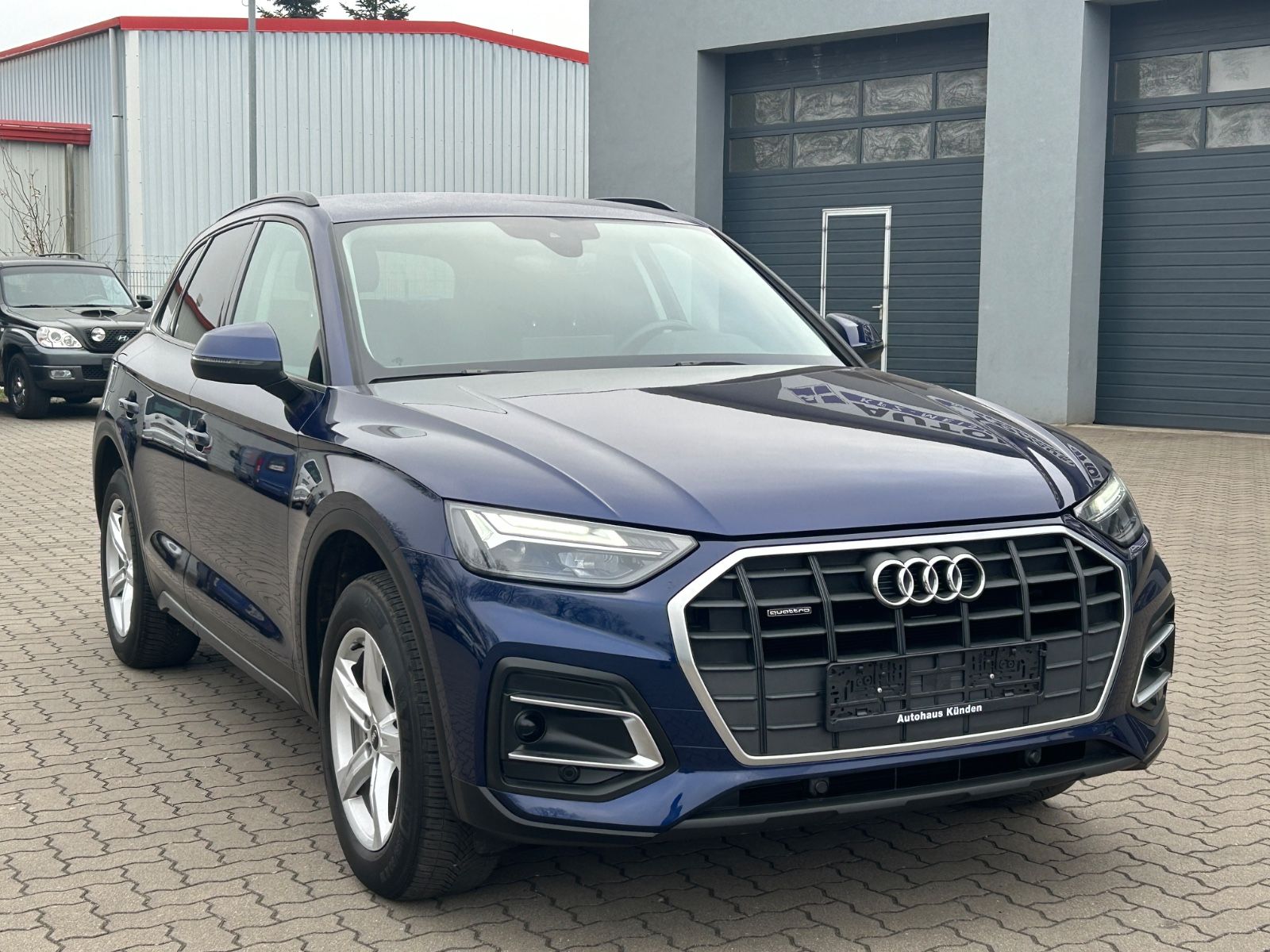 Audi Q5 40 TDI quattro - Samsaru's Car Outlet