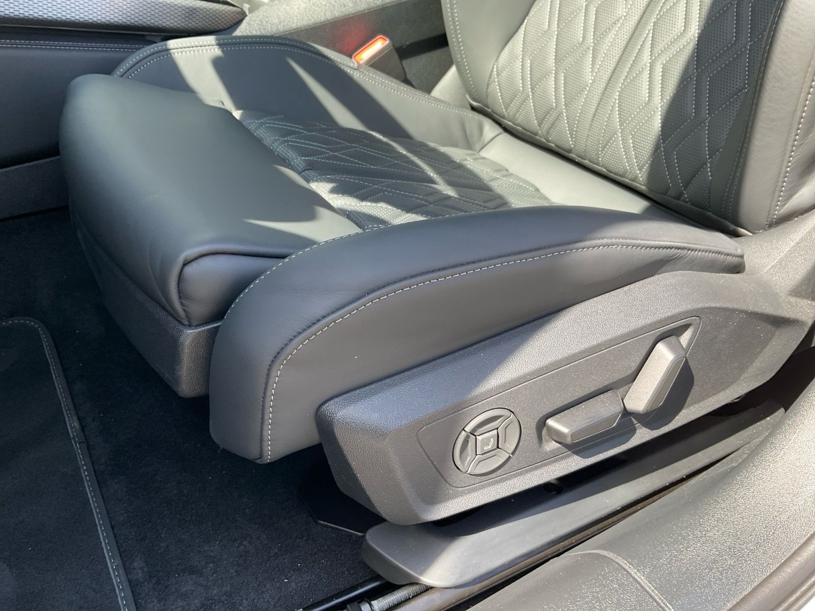 Audi A5 Avant e-Hybrid 2x S-line Pano Matrix B&O AHK