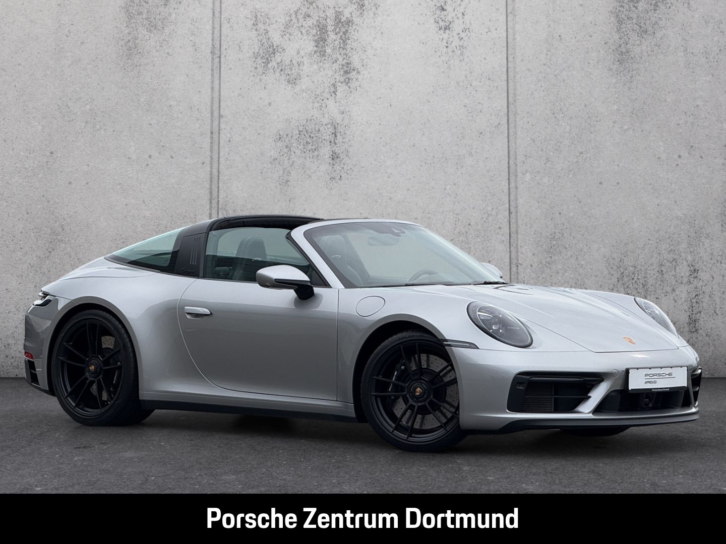 Porsche 992 911 Targa 4 GTS BOSE Sportabgasanlage LED