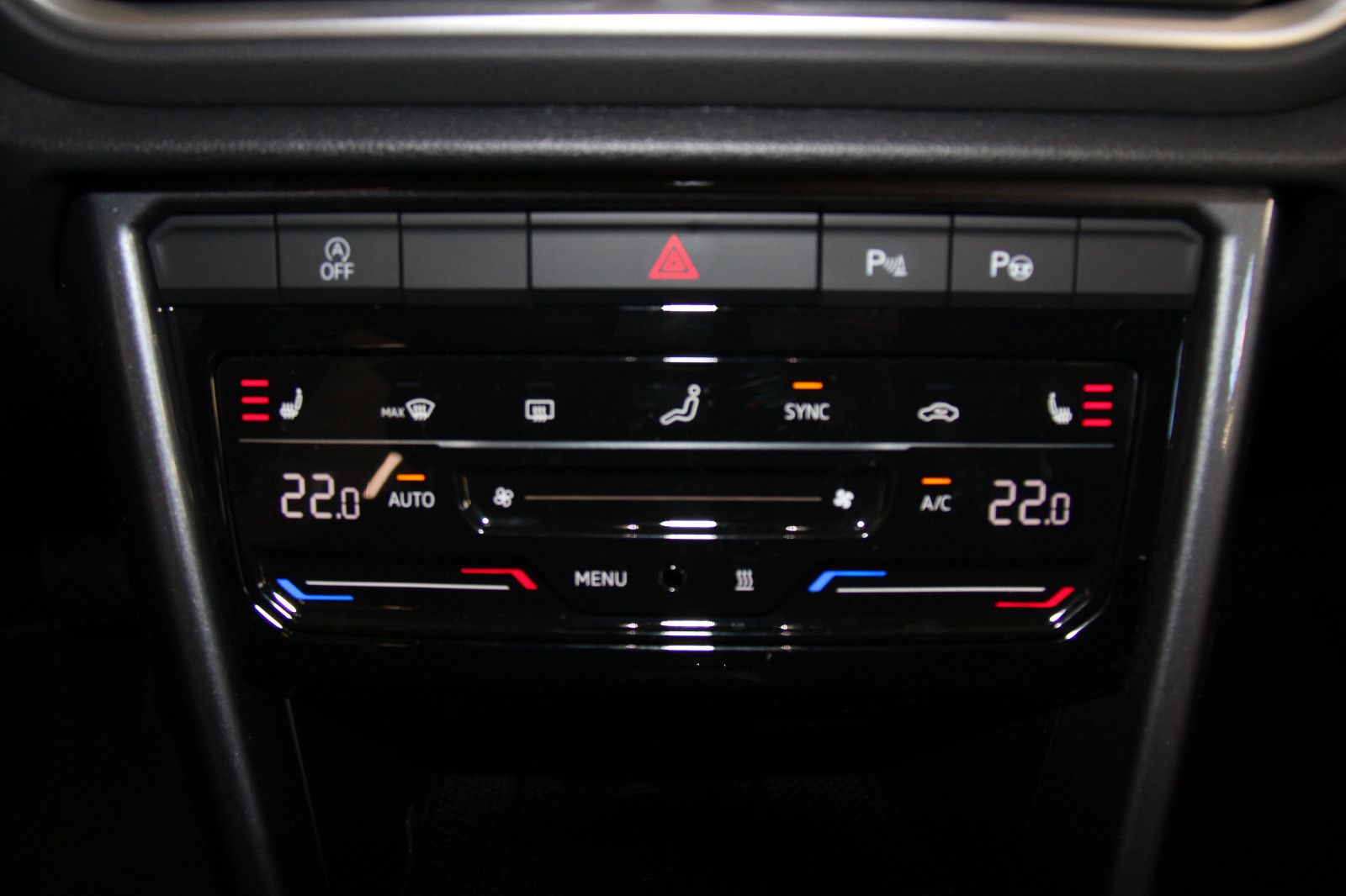 Volkswagen T-Roc Style 1.5 TSI DSG - Samsaru's Car Outlet