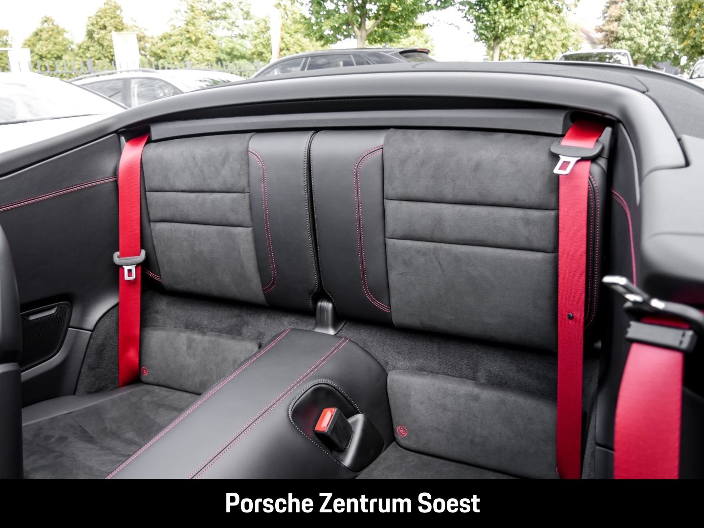 Porsche 911 Carrera 4 GTS Cabriolet/PASM/BOSE