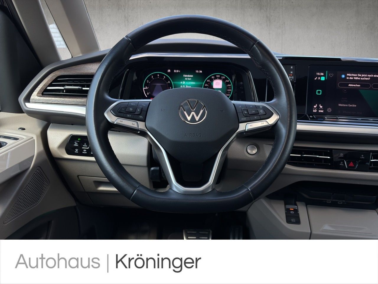 Volkswagen T7 Multivan Style - Samsaru's Car Outlet