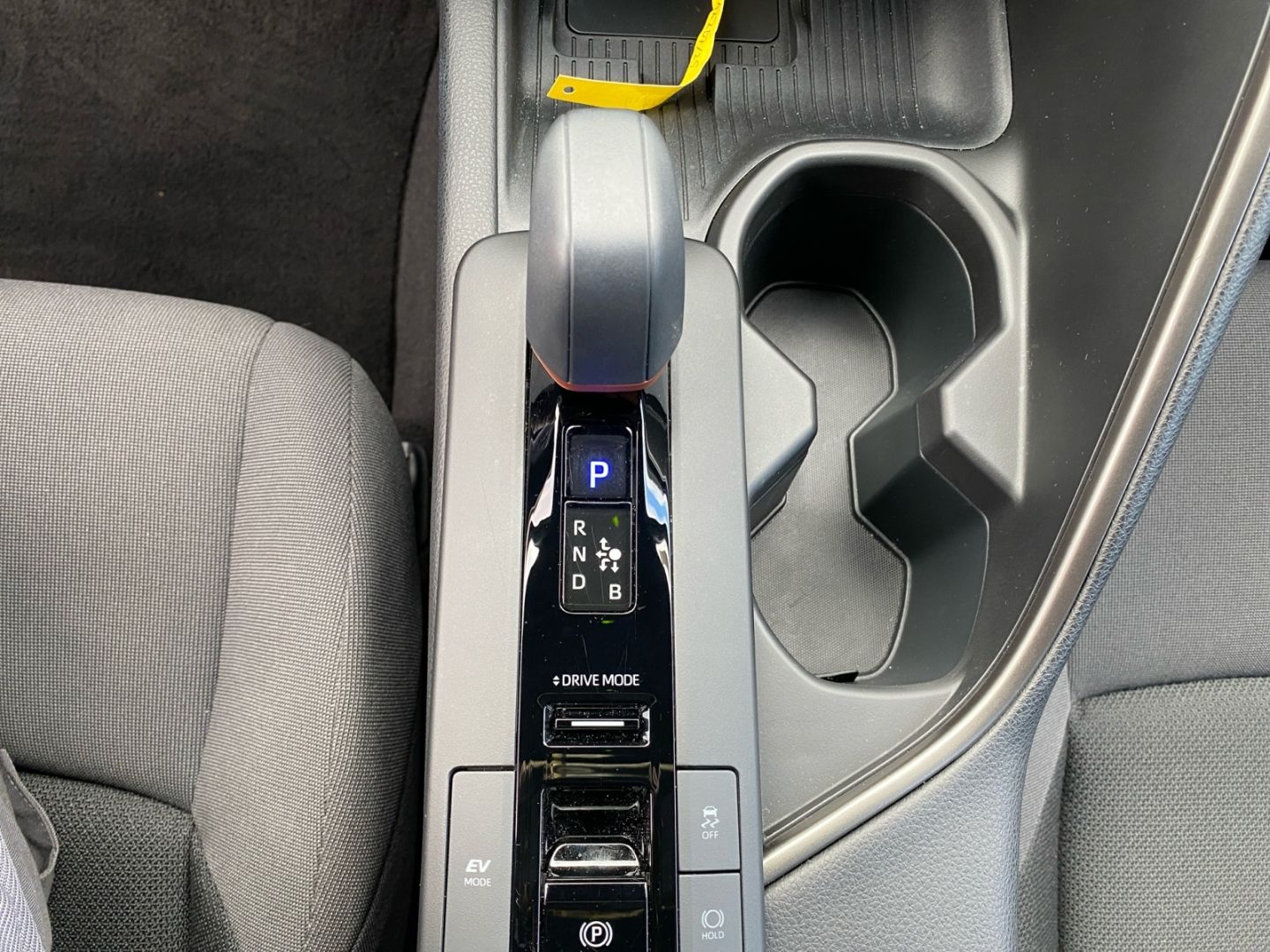 Toyota C-HR 1.8 Hybrid Team D *LED*ACC*CAM*SHZ*CarPlay*