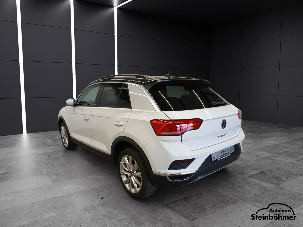 Volkswagen T-ROC United 1.5TSI DSG - Samsaru's Car Outlet