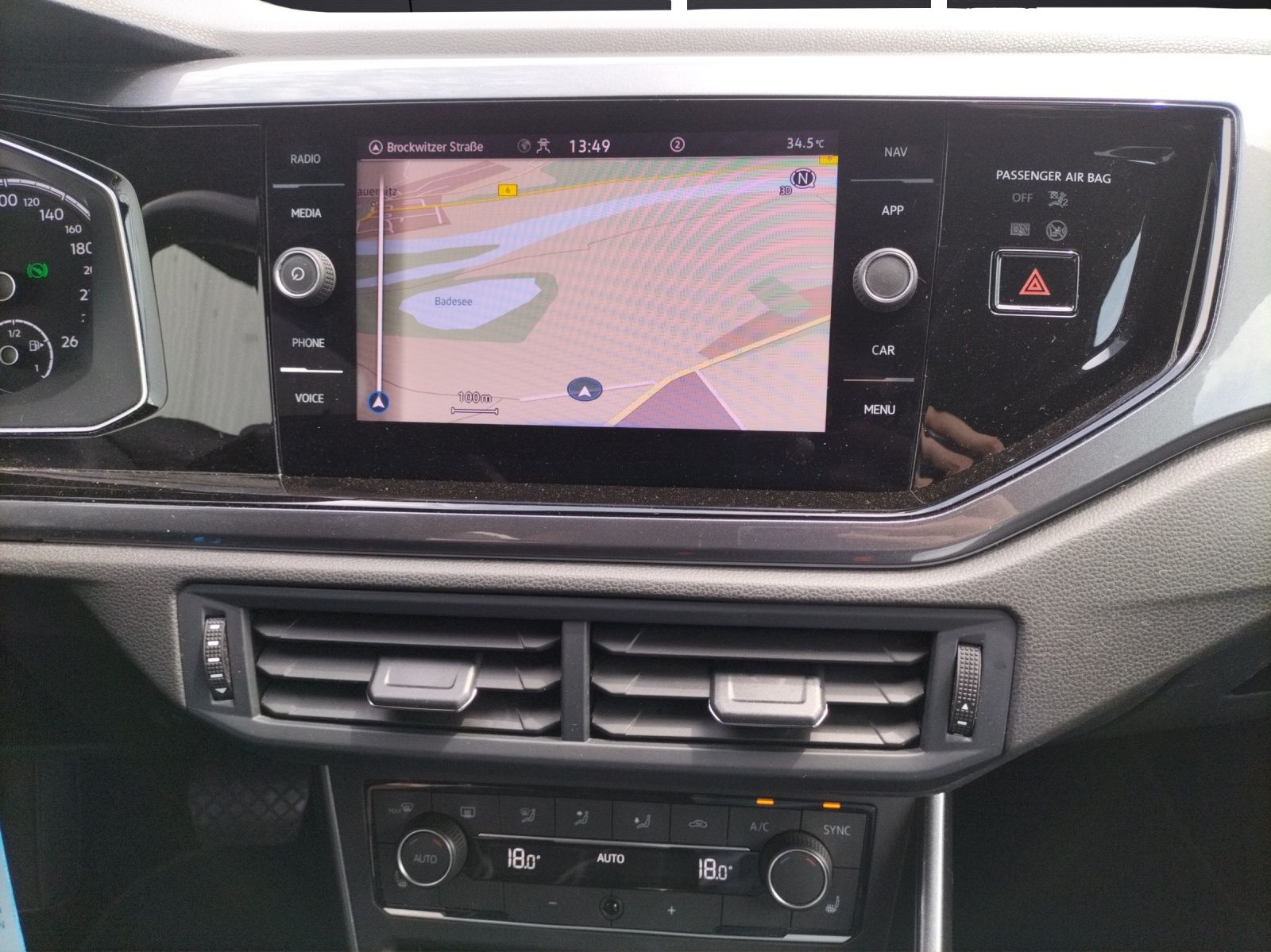 Volkswagen Polo VI Highline TSI DSG - Samsaru's Car Outlet