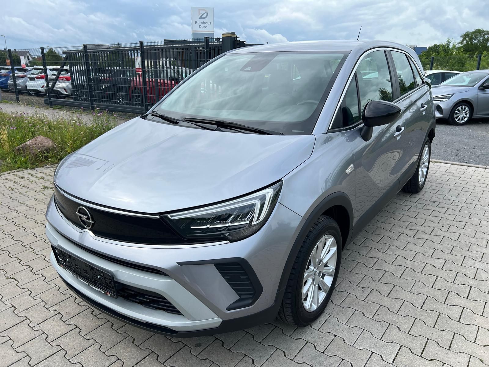 Opel Crossland 1.5 D Elegance - Samsaru's Car Outlet