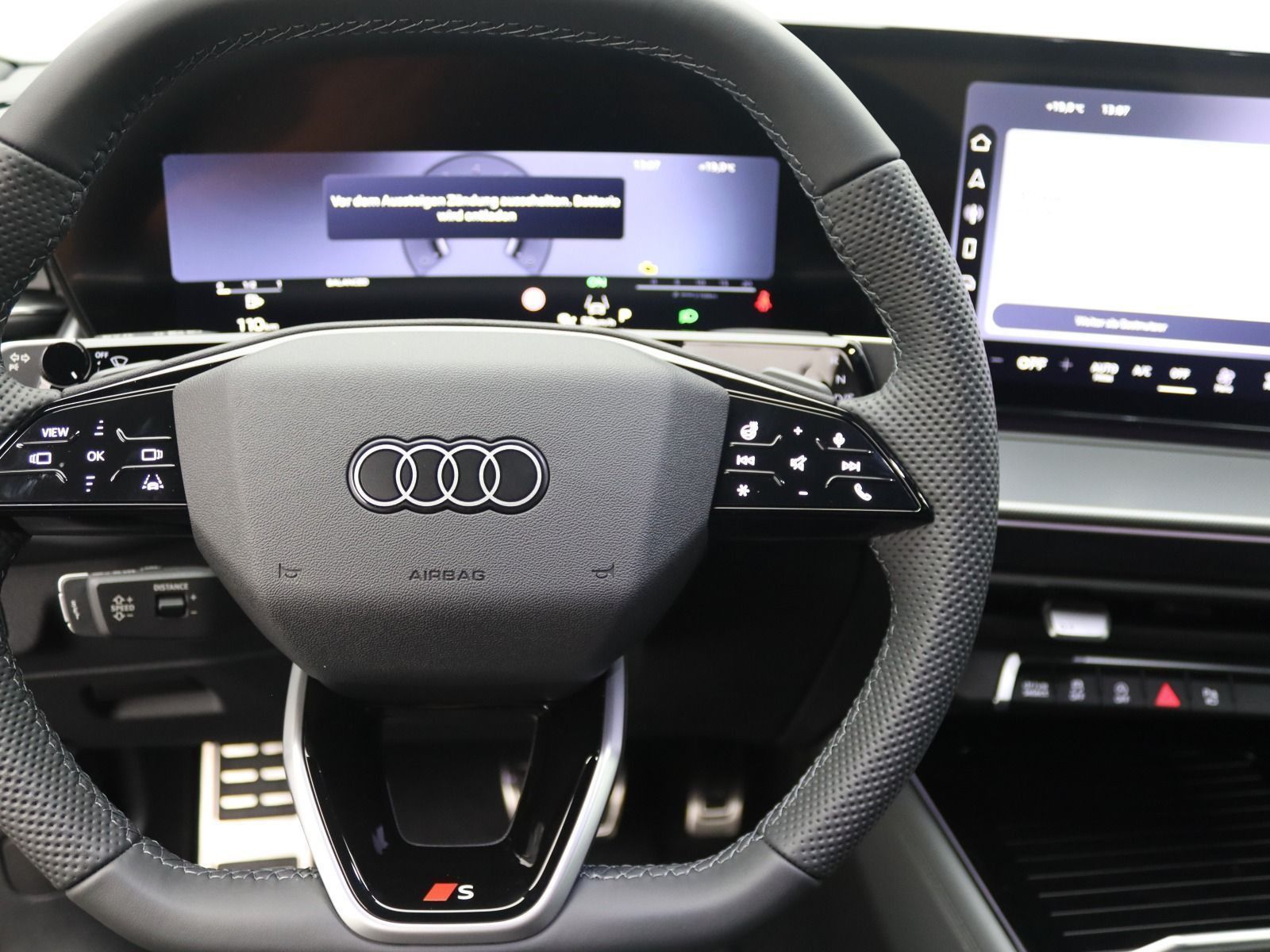Audi Q3 S-Line TFSI quattro S-tronic/ TechPlus,Matrix