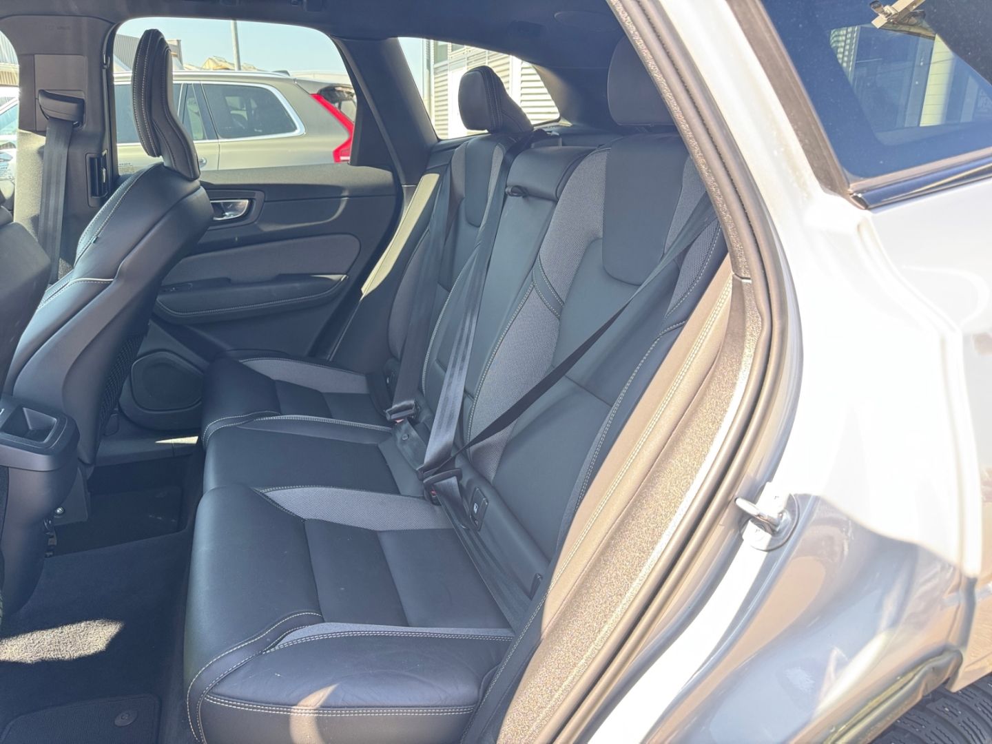 Volvo XC60 Plus Dark B4 Diesel EU6d Harman&Kardon Stan