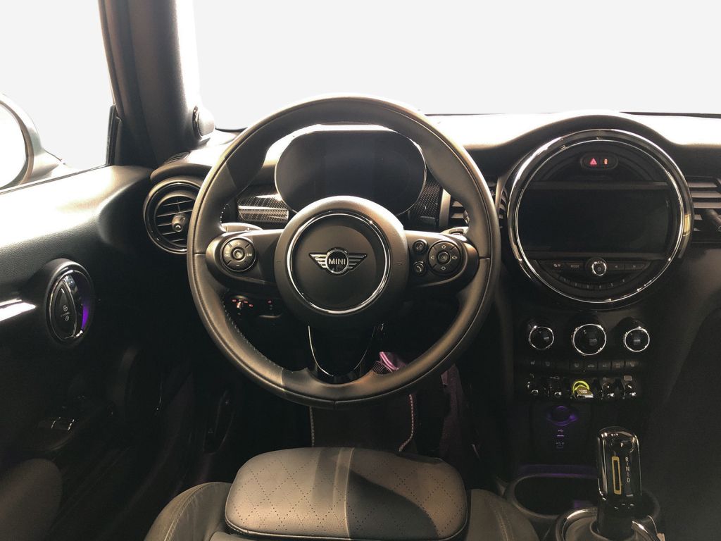 MINI Cooper SE Trim L - Samsaru's Car Outlet