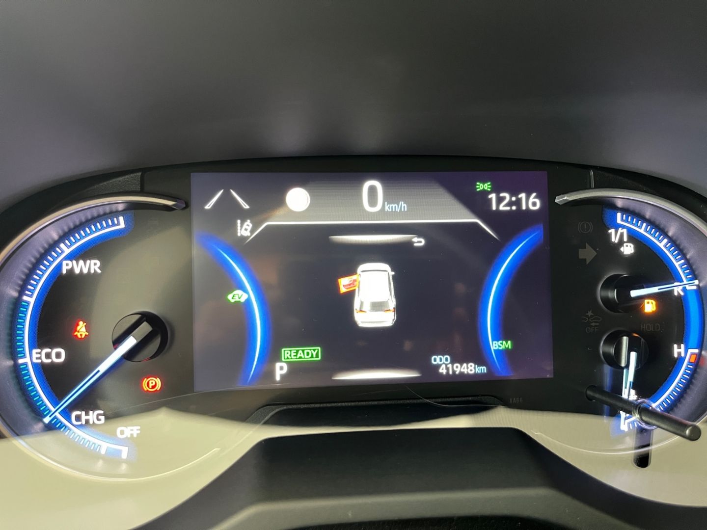 Toyota RAV 4 2.5 4x4 Hybrid Style - Samsaru's Car Outlet