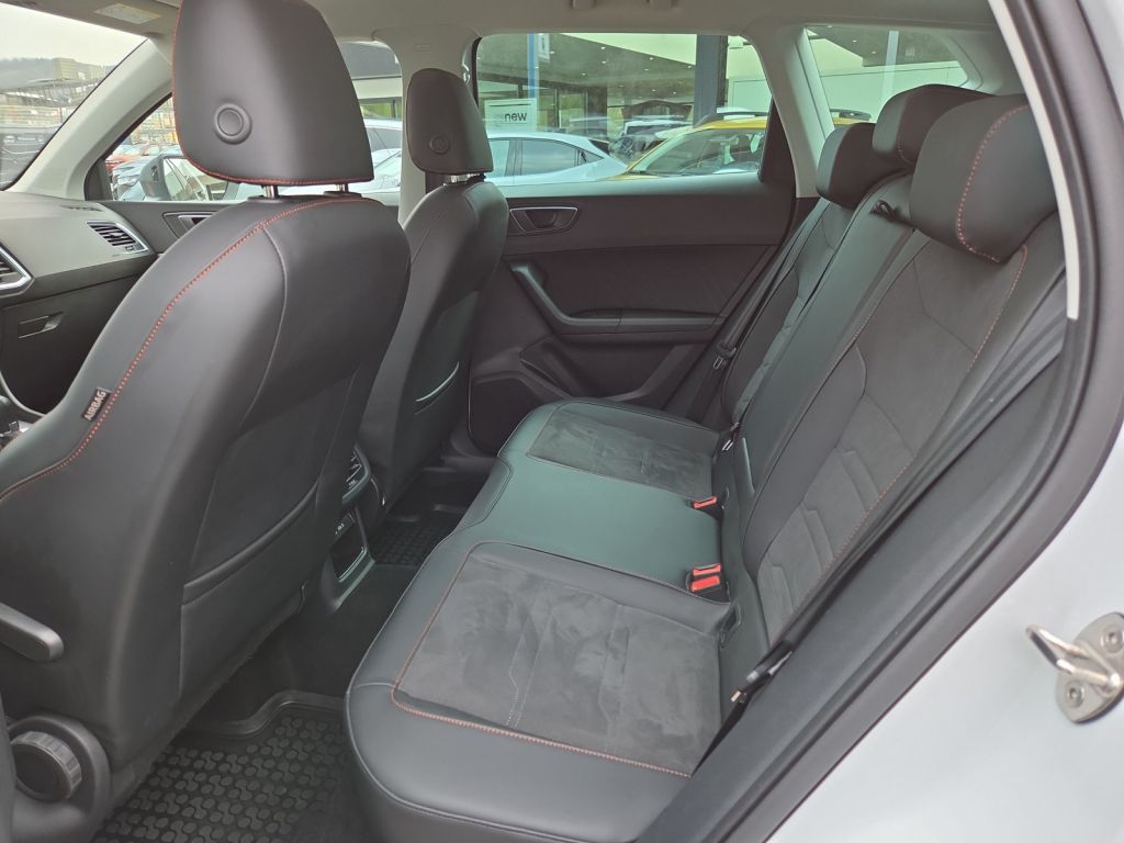 Seat Ateca 2.0 TDI DSG FR +AHK+SHZ+KAMERA+