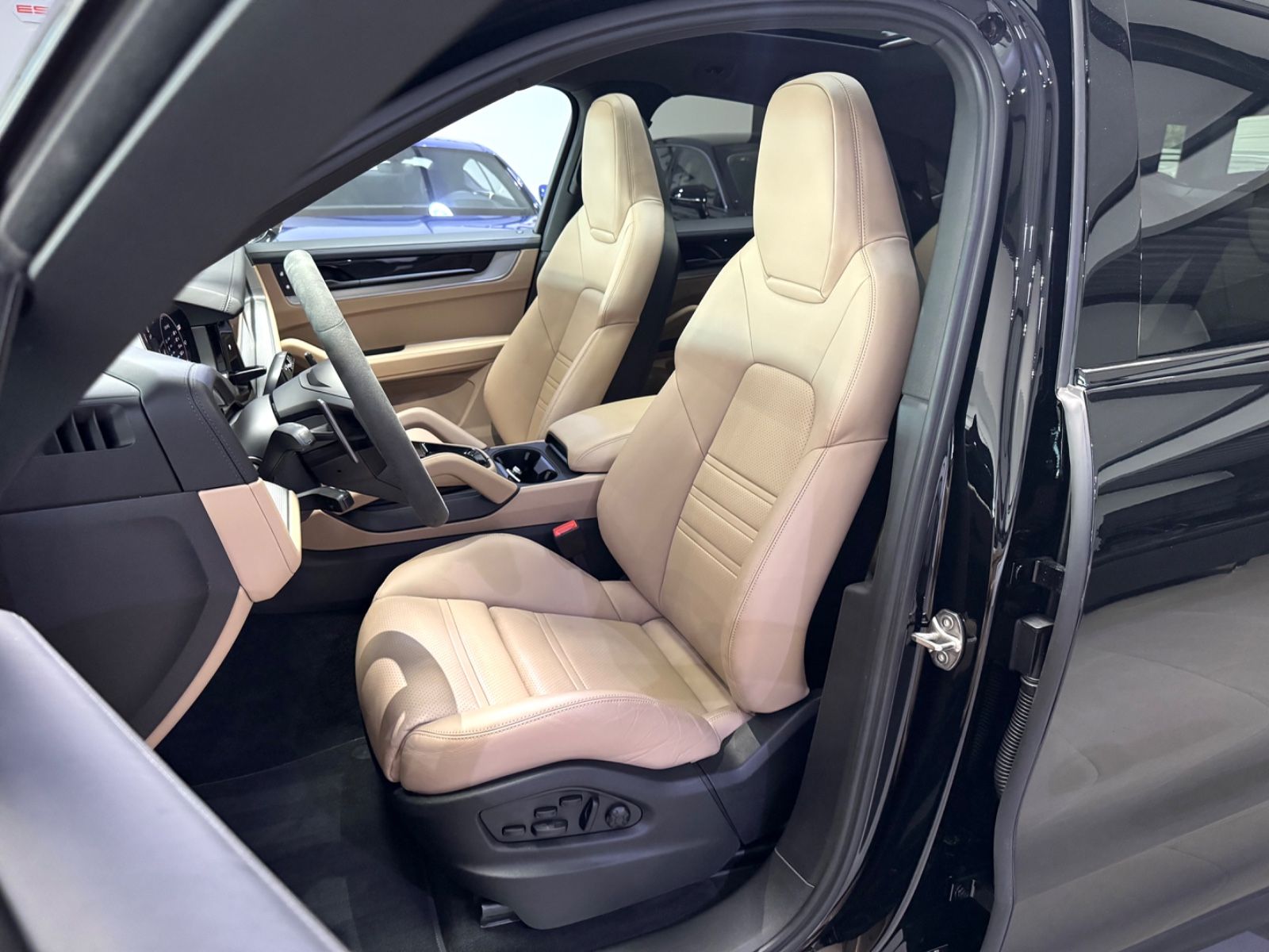 Porsche CAYENNE COUPE E-HYBRID FACELIFT INNO-DRIVE 21"